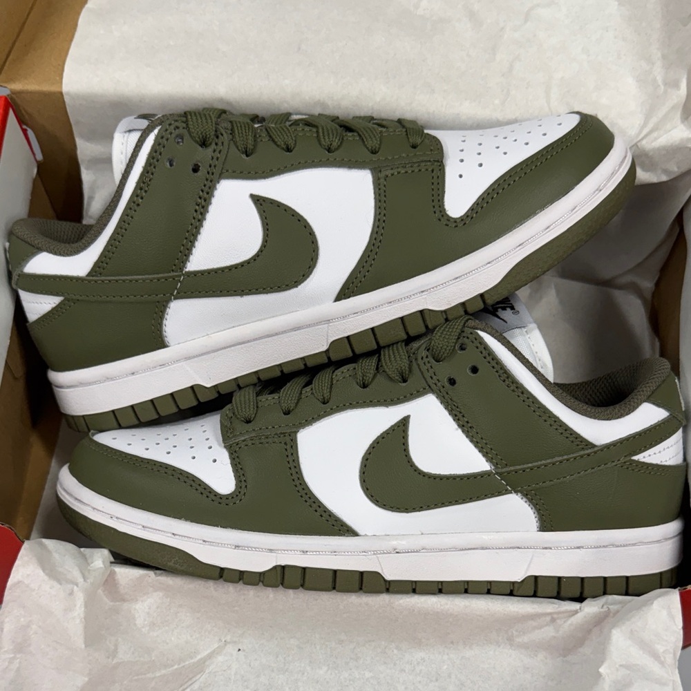 New!! Nike Forest Green Dunks